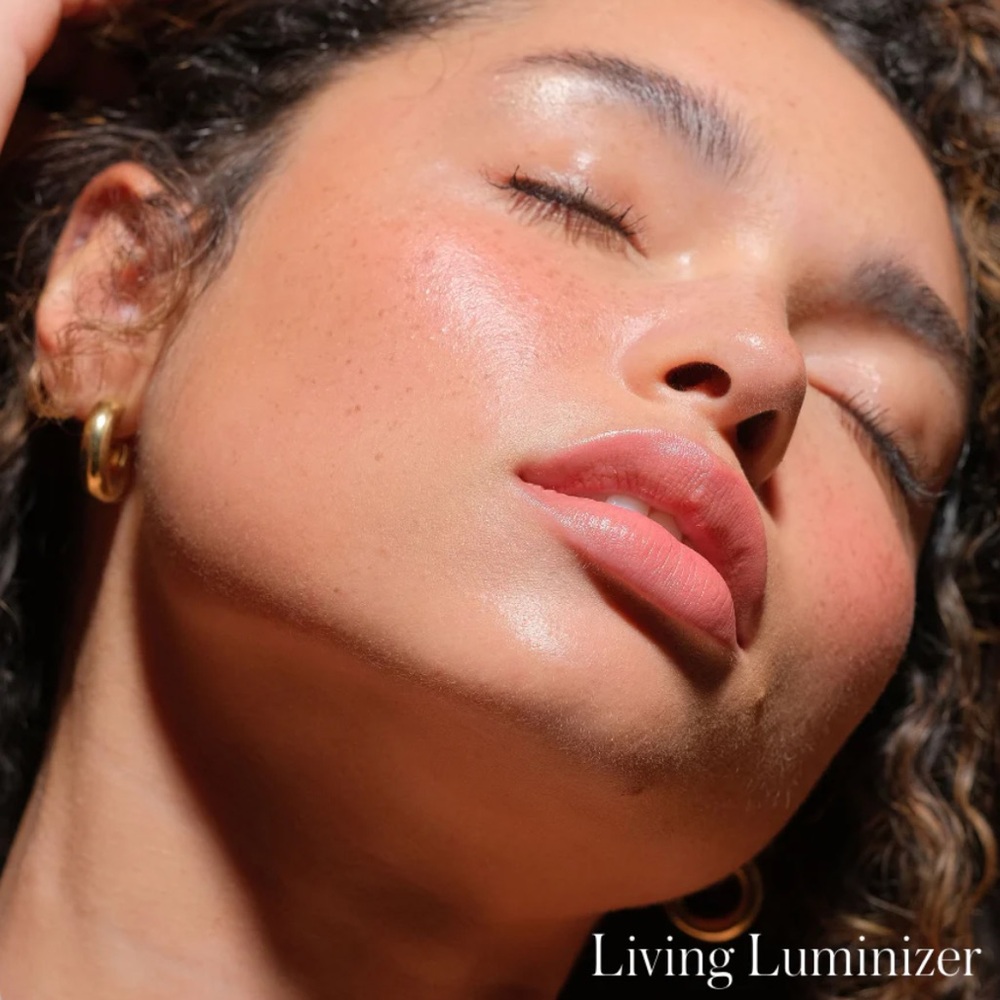 NEW RMS Beauty Magic Luminizer